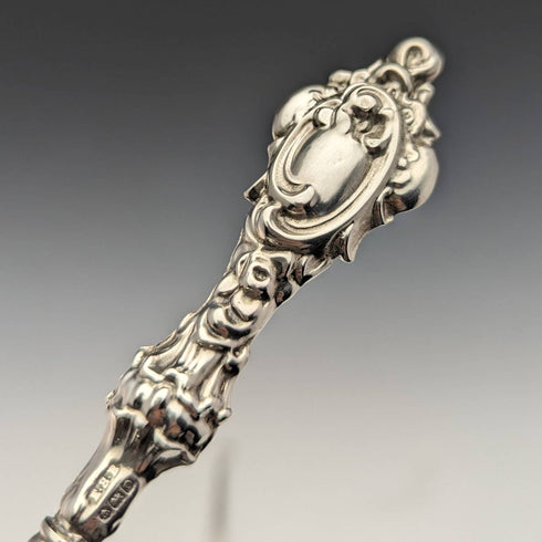 1913 British Antique Pure Silver Handle Shoehorn Button Hook Set ES Barnsley